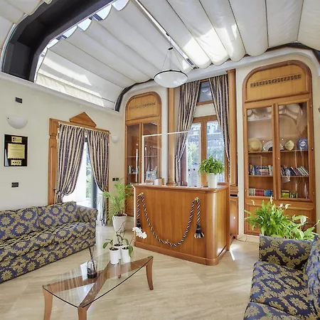 Tranquil Retreat Near For 4 Apartmán *