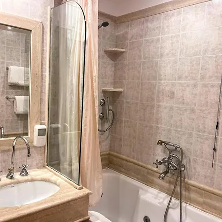 Apartmán Tranquil Retreat Near For 4